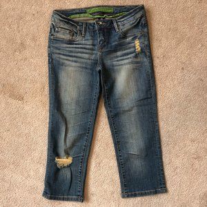 REFUGE Ladies Women Stretch Denim Ripped Capri Jeans, Size 3
